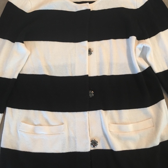 Ann Taylor cardigan - Picture 3 of 3